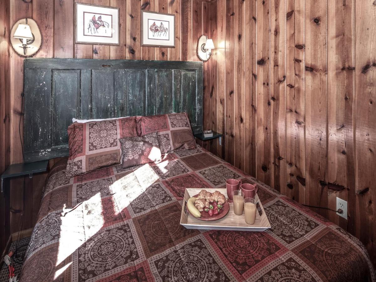 Perfect Cabin, 2 Bedrooms, Fireplace, Midtown, Sleeps 5 Рюидозо Екстериор снимка